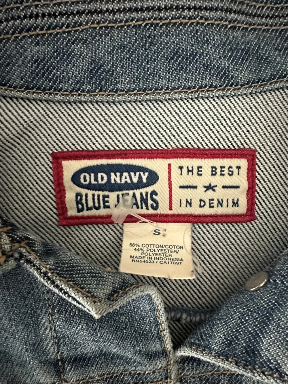 Old Navy tag reads